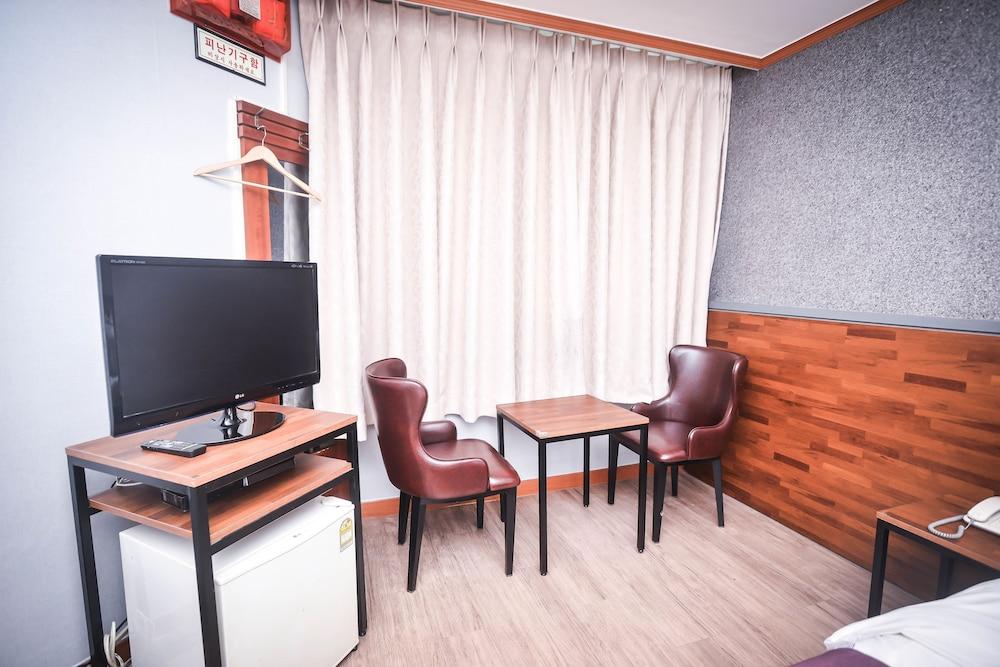 Noblesse Tourist Hotel Seoul Exterior foto